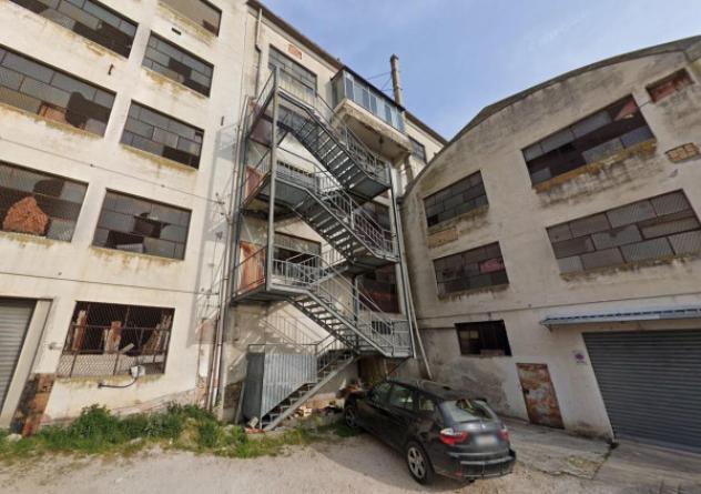 Immobile in asta di 2325 m² in vendita a Montegranaro