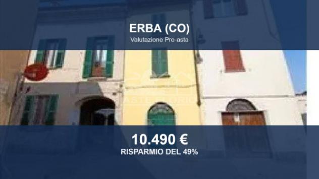 Immobile in asta di 44 m² in vendita a Erba