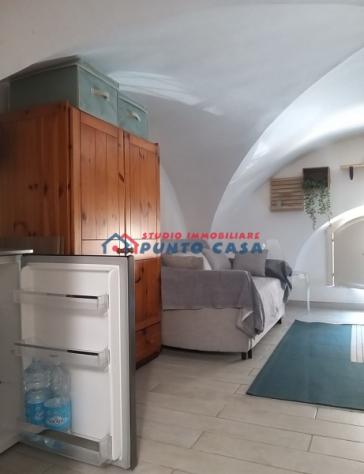 CENTRO STORICO – Via Osorio – Monolocale al piano ammezzato + w.c. – 40 mq ca. Buone condizioni, ottima posizione. Euro 40 mila CL G - Foto 6