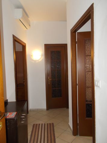 SINGOLA molto AMPIA offro in AFFITTO-€ 490 - Foto 2
