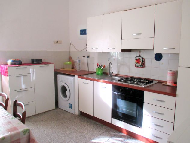 Due singole con balcone per ragazze in V.Turati - Foto 5