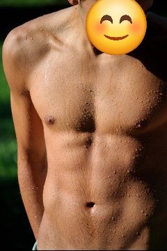Bel ragazzo giovane palestrato e pulito per sole donne Oppure Incontri con sole donne mamme,milf insoddisfatte e vogliose. Massima serietà. Tel:3518130810