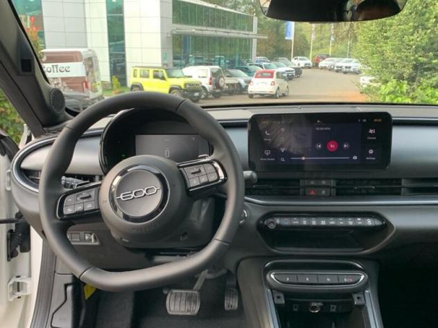 FIAT 600 Hybrid 145 CV DCT MHEV Sport PREZZO REALE - Foto 8