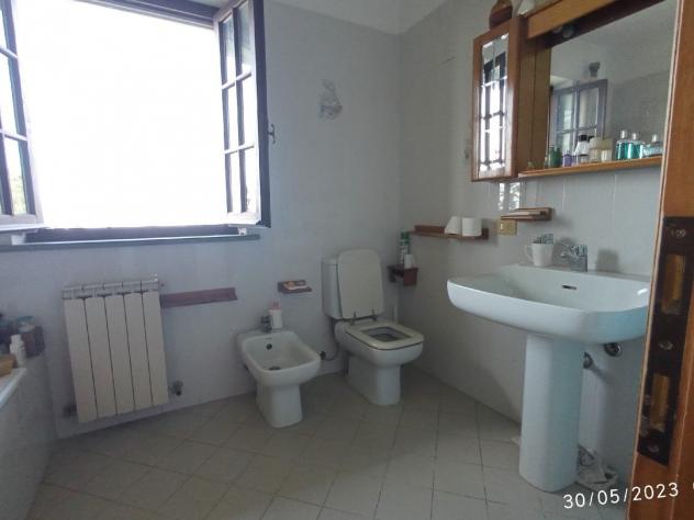 APPARTAMENTO INDIPENDENTE di 5 vani e di 90 mq (MASSAROSA) rif. 136 - Foto 17