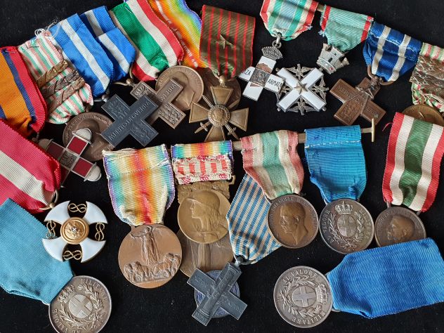 Medaglie e Onorificenze militari 1800-1945 ACQUISTO e VALUTAZIONE