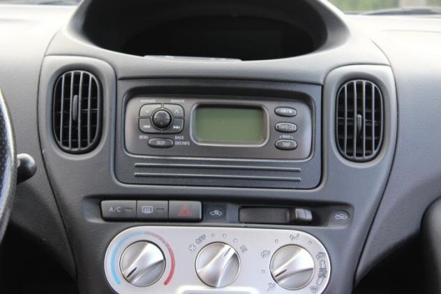 Toyota Yaris Verso 1.3i 16V cat Sol MULTISPAZIO BENZINA TUTTI I TAGLIANDI IN UFFICIALE UNICO UTILIZZATORE - Foto 7