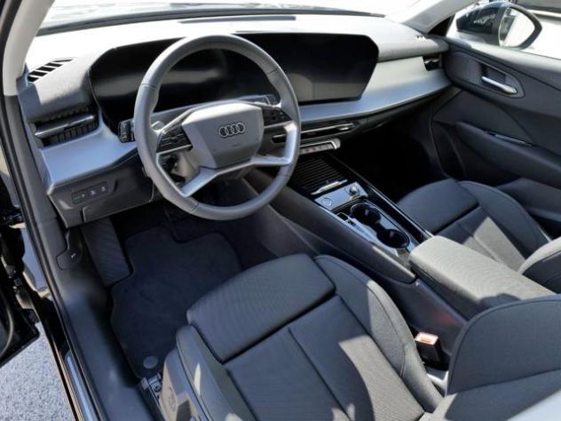 AUDI Q3 NEW 2.0 Tdi 150cv S-tronic S-line edition rif. 24149663 - Foto 6