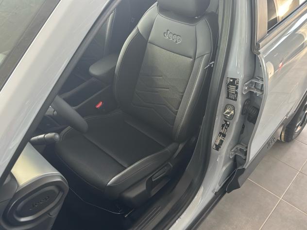 Jeep Avenger 1.2 Turbo 110 CV MHEV Summit - Foto 10