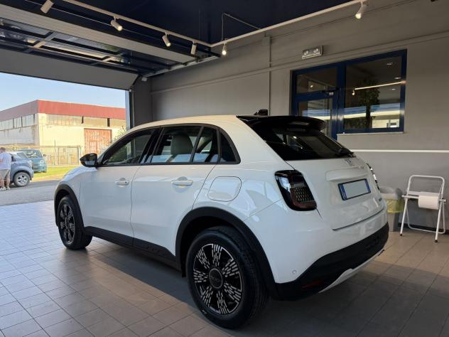 FIAT 600 1.2 Hybrid 145cv Icon - Foto 3