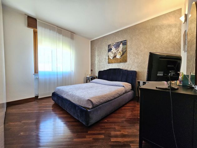 Ampio trilocale ristrutturato con cantina - Foto 6
