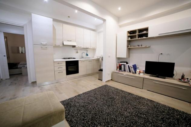 Città studi affittasi tre locali, doppi servizi, climatizzato arredato. Libero dal 1 luglio 2026 - Foto 11