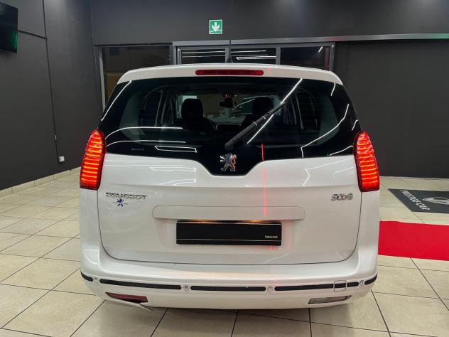 Peugeot 5008 1.6 HDi 112CV Premium 7 POSTI - Foto 6