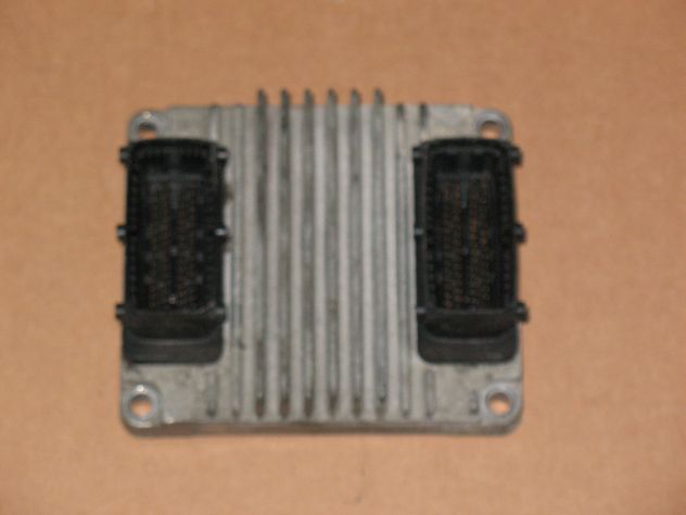 09389429 ECU OPEL ASTRA CORSA COMBO 1.7L/TX2 ECM 09389429 8972272258