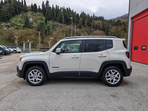 Jeep Renegade 2.0 Mjt 140CV 4WD Active Drive Limited - Foto 6