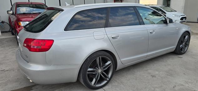 Audi A6 Avant 3.0 V6 TDI 240 CV F.AP quattro tiptronic Advanced - Foto 4