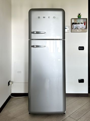 Frigorifero SMEG FAB30RX1 – Grigio Metallizzato – Perfettamente funzionante - Foto 2