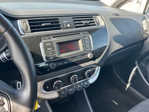 Kia Rio III 2011 5p 1.2 cvvt Active E6 - Foto 9