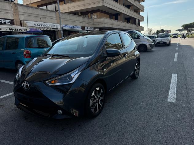 Toyota Aygo Connect 1.0 VVT-i 72 CV 5 porte x-play LED NAVI KAMERA PDC CERCHI 16 - Foto 3