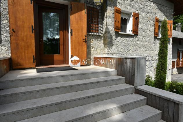 VILLA di 8 vani e di 755 mq (SAN PIETRO DI FELETTO) rif. MM101_5 - Foto 19