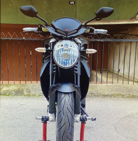 MV Agusta brutale 1090 R km 6000 pari al nuovo - Foto 4
