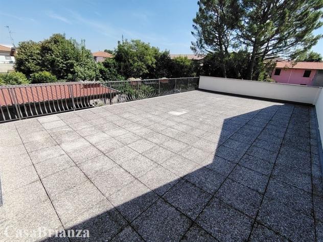 Seregno vicinanze centro appartamento 80mq, cucina arredata, posto auto coperto - Foto 2