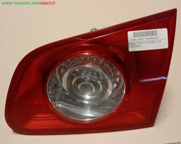 FANALE POST.D.PASSAT SW 05 INT. 3C9.945.094.08S  Parti elettriche  Fanaleria  Fanali  Fanale int. post. d VOLKSWAGEN - PASSAT - 01-04-2005 - 01-10-201