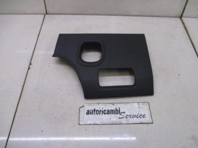 8200182566 RIVESTIMENTO INFERIORE CRUSCOTTO SINISTRO RENAULT MEGANE 1.5 D 74KW 5M 5P (2004) RICAMBIO USATO
