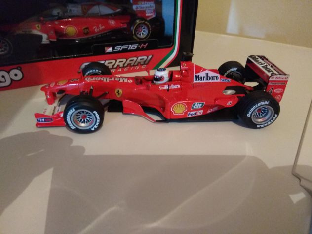 ferrari 1:18 - Foto 3