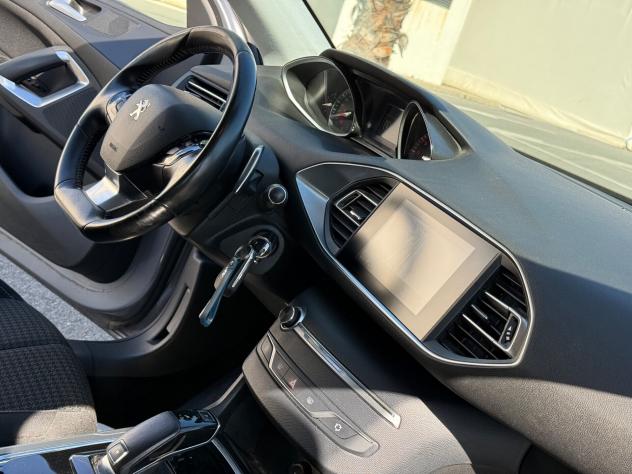 Peugeot 308 BlueHDi 130 S&S SW Allure-Automatica - Foto 2