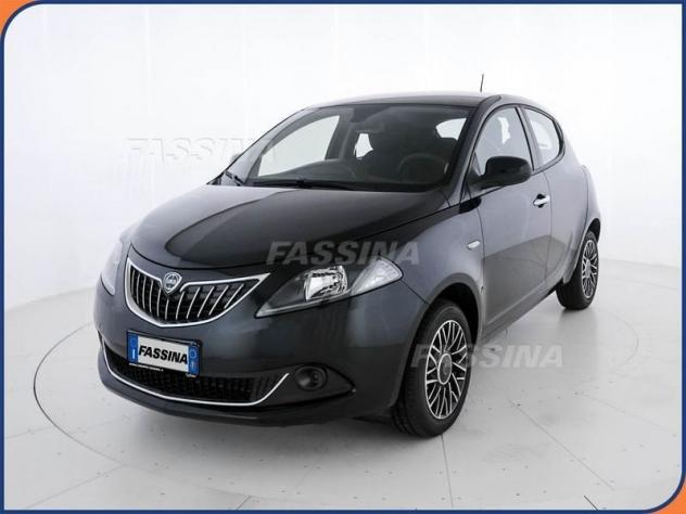 Lancia Ypsilon 1.0 firefly hybrid Platino s&s 70cv - Foto 3