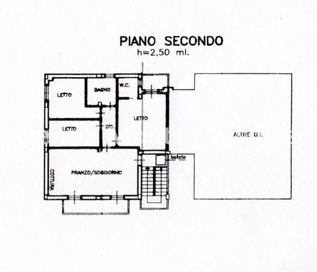 Appartamento completamente ristrutturato con tre camere, taverna, garage e ampio scoperto esclusivo - Foto 20