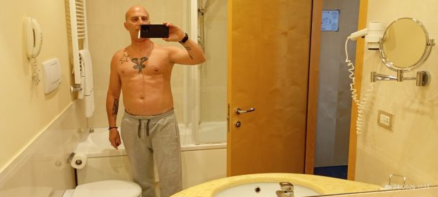 Cerco solo per stasera donna per compagnia per festino a Bari - Foto 17 Tel:3454486404