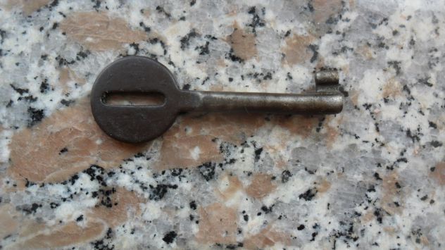 ANTICA CHIAVE IN FERRO BATTUTO - femmina - - Foto 2