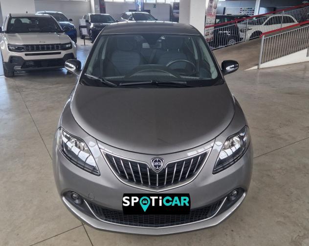 Lancia Ypsilon Ypsilon 1.0 firefly hybrid Platino s&s 70cv - Foto 2
