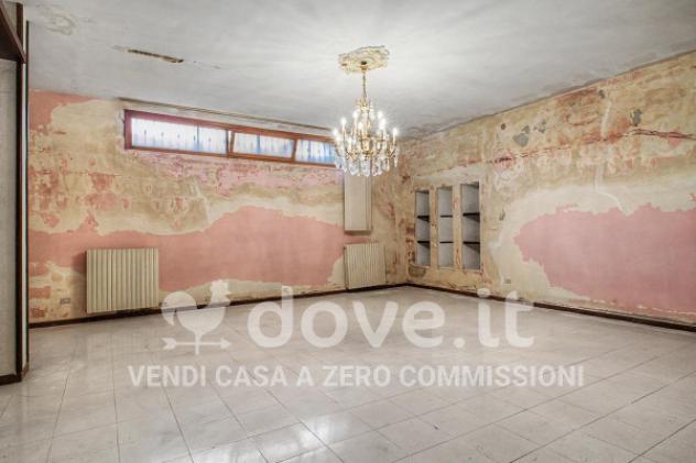 Casa indipendente di 200 m² con più di 5 locali in vendita a Leporano - Foto 16