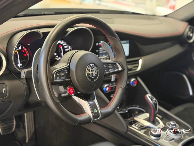 ALFA ROMEO Giulia (2016) Giulia 2.9 V6 Bi-Turbo AT8 Quadrifoglio - Foto 10