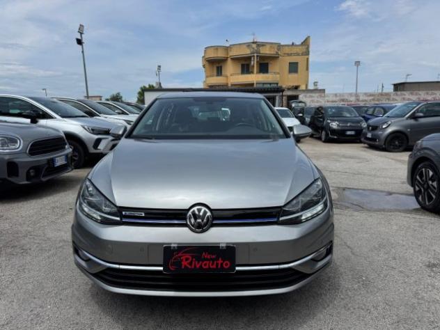 VOLKSWAGEN Golf 1.5 TGI DSG 5p. Executive BlueMotion Technology rif. 23838461