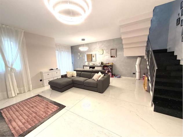 VA0293 - BOMPORTO IN "ESCLUSIVA" VILLA DI TESTA CON CAMINO !!! - Foto 5