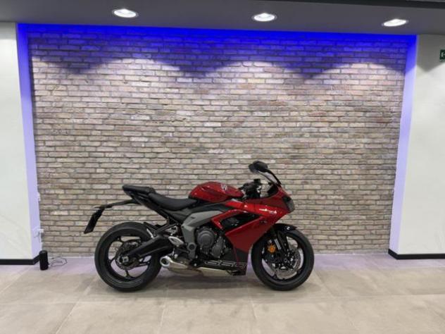 TRIUMPH Daytona 660 . rif. 22299000 - Foto 7