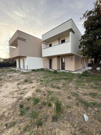 Appartamento di 158 m² con 4 locali e box auto in vendita a Loreggia