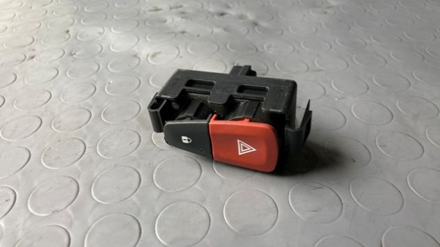 Pulsantiera 4 frecce Renault Megane 3 del 2010 (8200214896A)