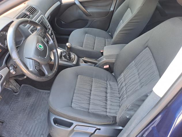 Skoda Octavia 1.6 TDI CR F.AP. Wagon Greenline - Foto 9