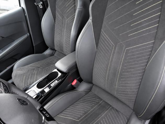 Peugeot 208 GT Hybrid 145 e-DCS6 auto - Foto 3