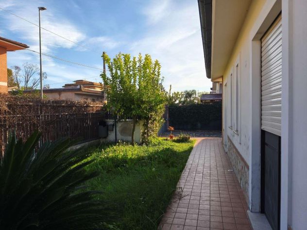 Porzione di villetta bifamiliare a Latina - Foto 3