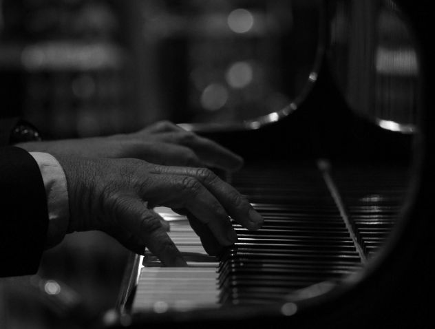Organista Musica funerale Fidenza