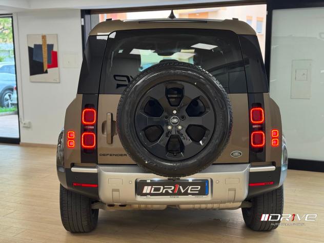 LAND ROVER Defender (2019) Defender 110 3.0D I6 300 CV AWD Auto SE - Foto 10