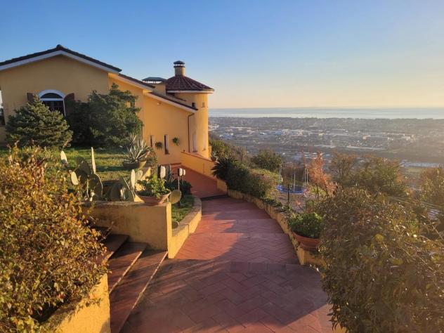 Villa in vendita a Romagnano - Massa 300 mq Rif: 1233543 - Foto 2