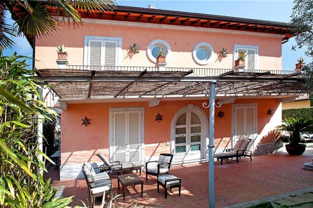 Villa in affitto a Forte dei Marmi 350 mq Rif: 962307