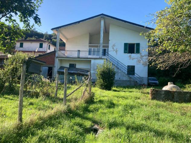 Casale in vendita a Varese Ligure