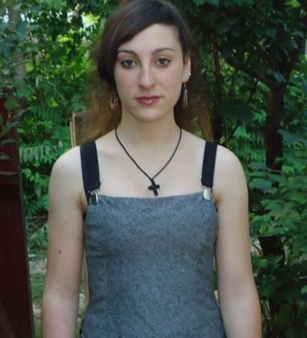 Bea_attrice: alta 163cm, 55kg, cerco uomo vicino Tel: